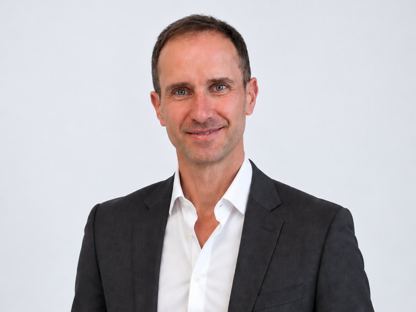 Portrait de Vincent Balegno, directeur général de SwissCare Stérilisation